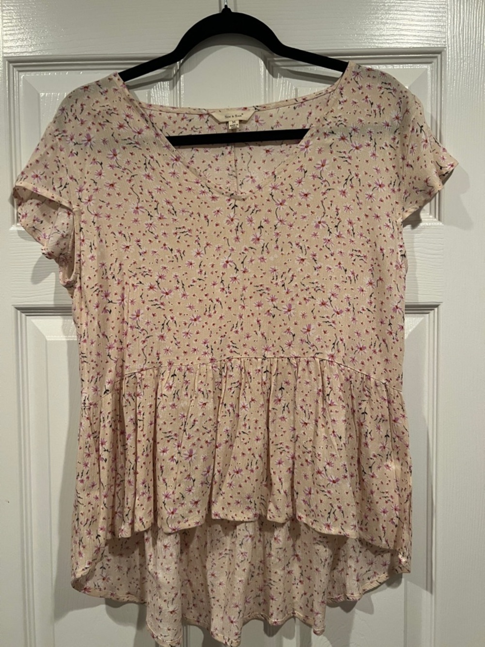 Lightweight Floral Peplum Blouse - Pink
